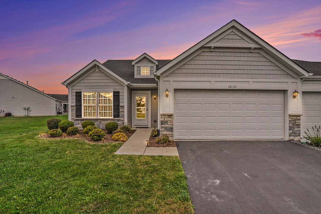 Photo of 10224 Pickett Way, Cedar Lake, IN 46303 (MLS # 829316)