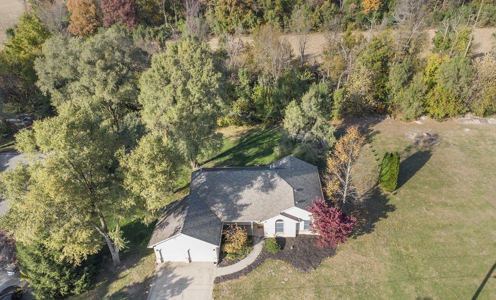 Photo of 3618 Fase Drive, Wheatfield, IN 46392 (MLS # 841605)
