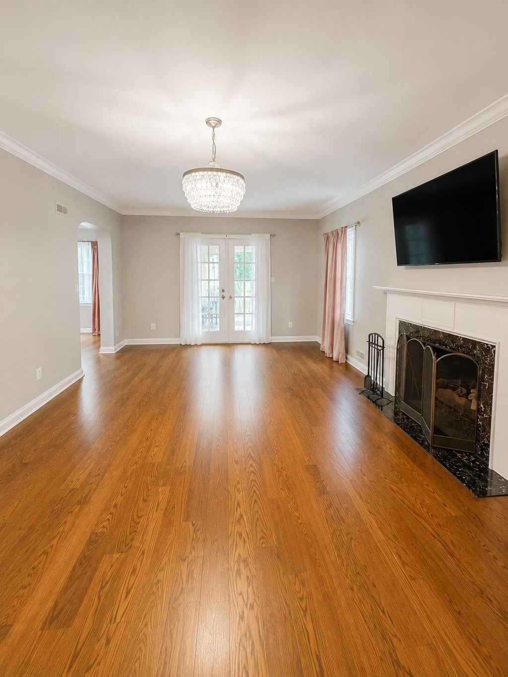 Photo of 921 Strong Avenue, Elkhart, IN 46514 (MLS # 841810)