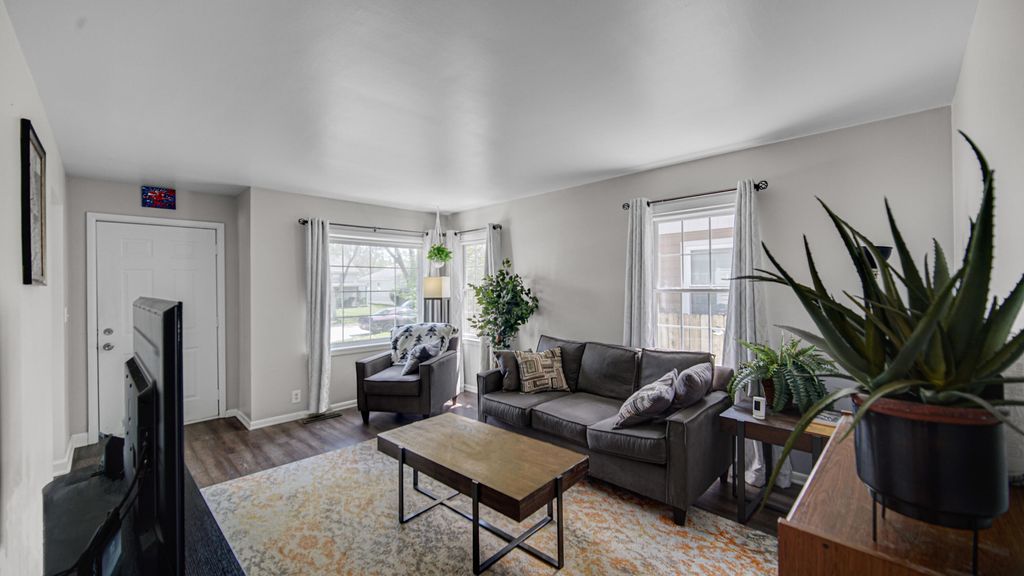 Photo of 8128 W 4th Place, Highland, IN 46322 (MLS # 837621)