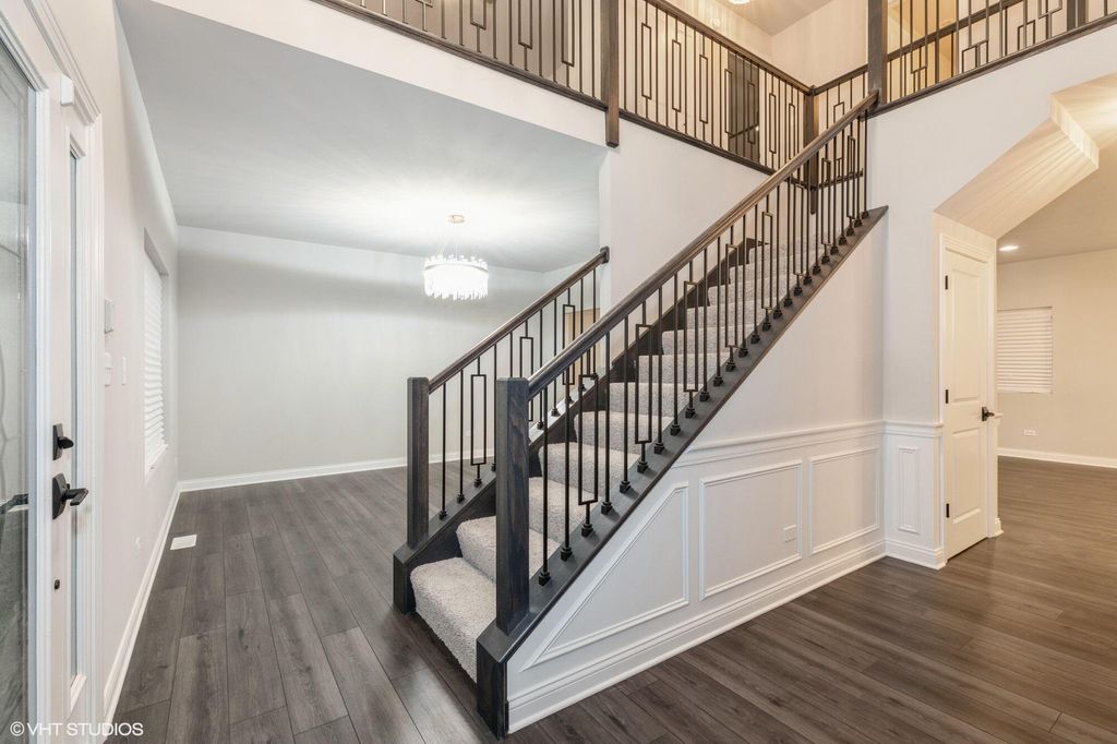 Photo of 1293 77th Place, Merrillville, IN 46410 (MLS # 812049)