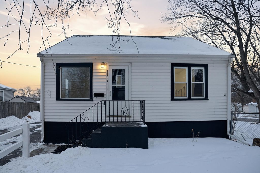 Photo of 4101 Liverpool Road, Lake Station, IN 46405 (MLS # 833841)