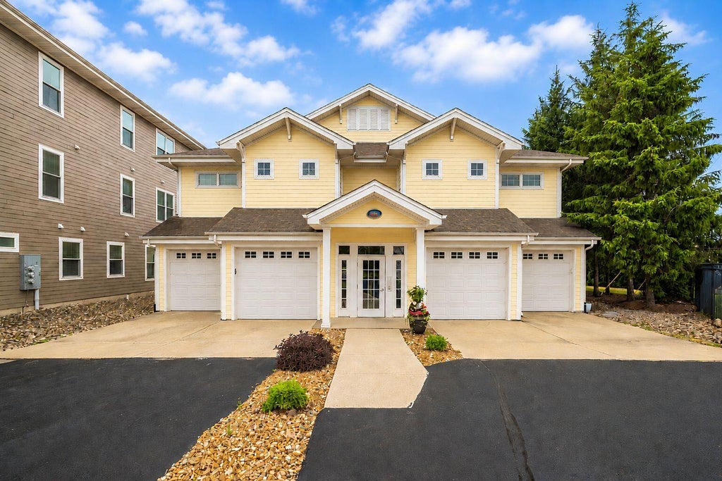 Photo of 13232 Lake Shore Drive, Cedar Lake, IN 46303 (MLS # 840518)