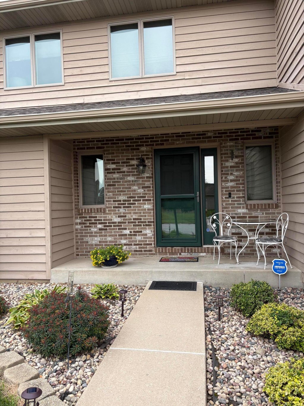 Photo of 252 Bedford Circle, Valparaiso, IN 46383 (MLS # 840808)