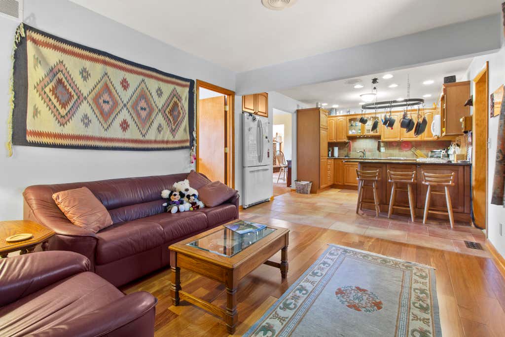 Photo of 8486 Porter Place, Crown Point, IN 46307 (MLS # 841560)