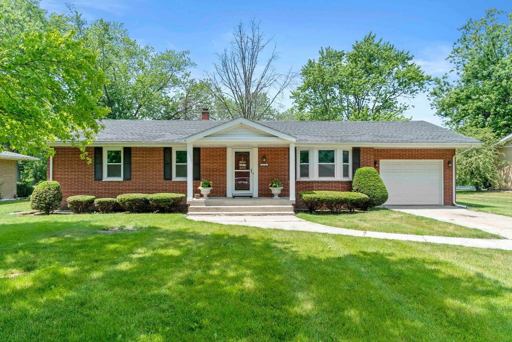 Photo of 5778 Taney Place, Merrillville, IN 46410 (MLS # 845299)