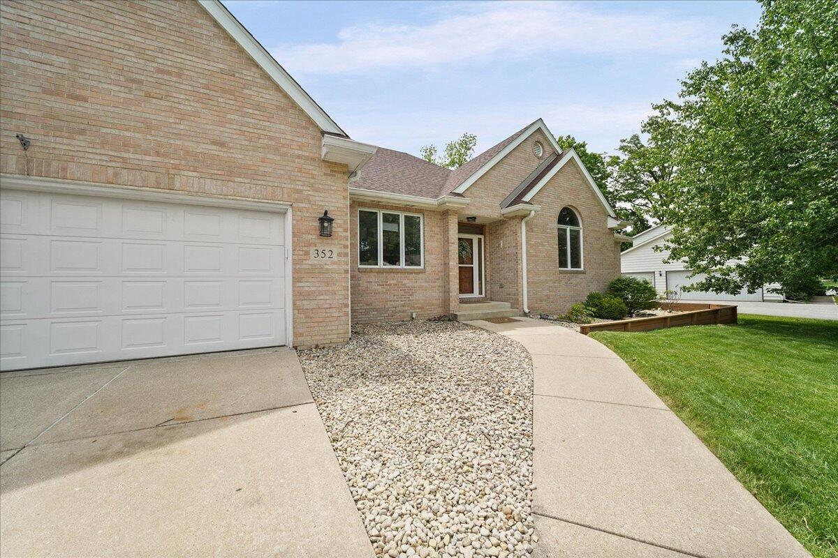 352 Tremont Lane