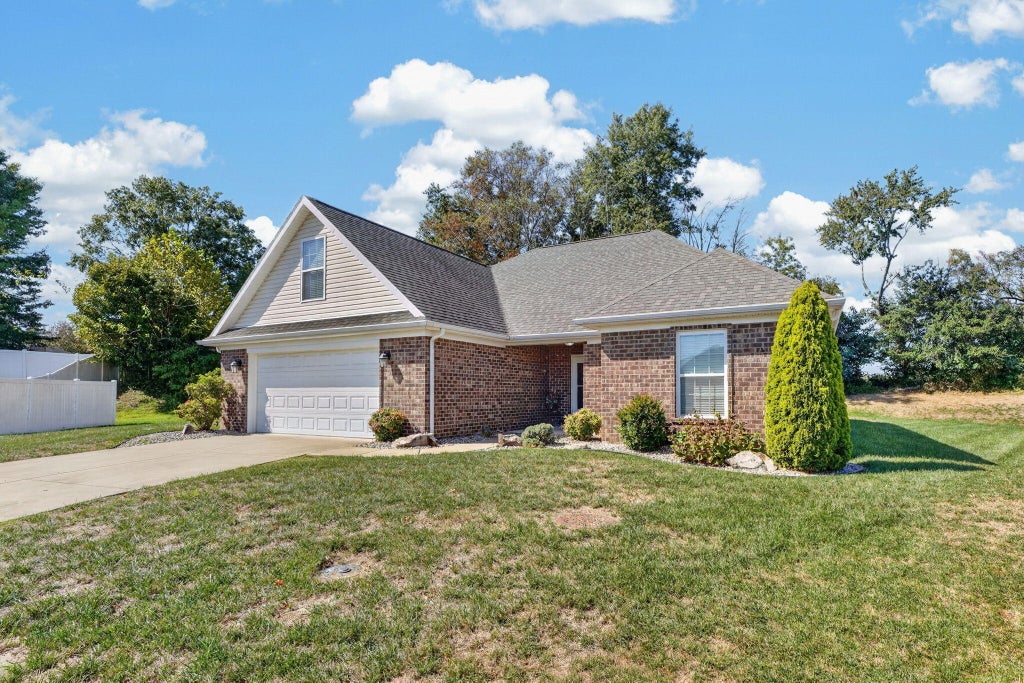 Photo of 3610 Yankee Drive, Evansville, IN 47725 (MLS # 847334)
