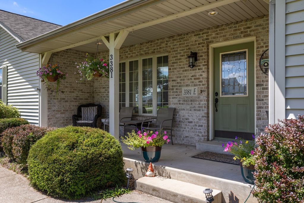 Photo of 3381 E 300 S, La Porte, IN 46350 (MLS # 840994)