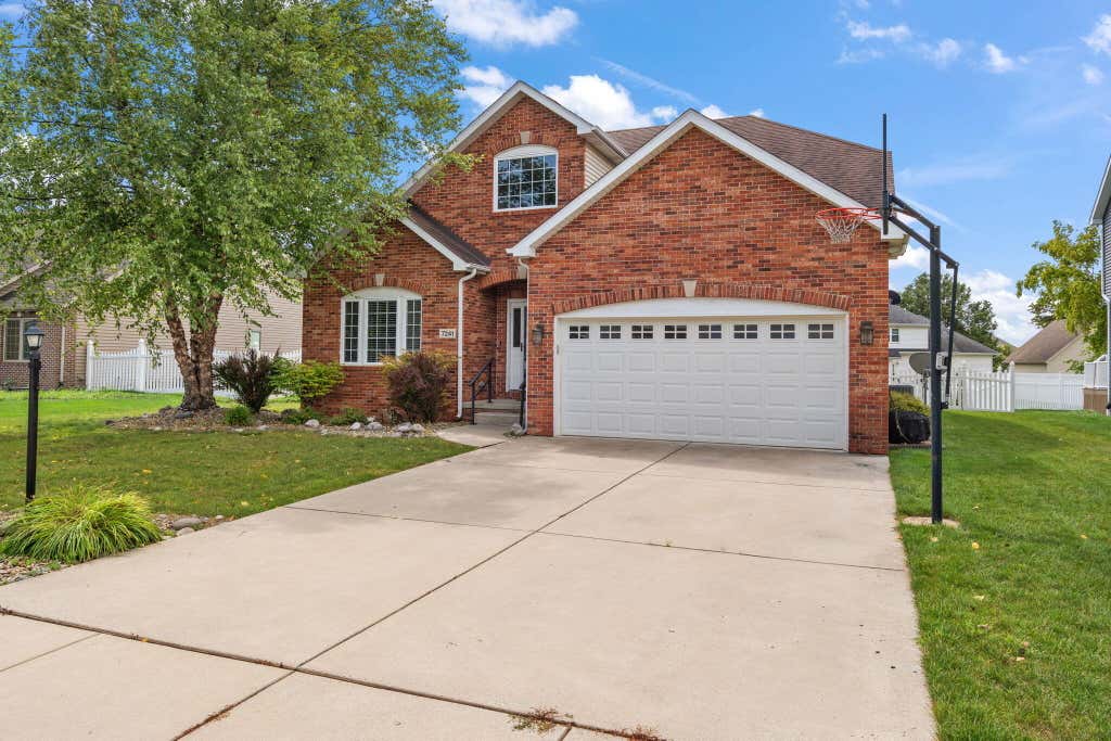 Photo of 7241 E 104th Place, Crown Point, IN 46307 (MLS # 843328)