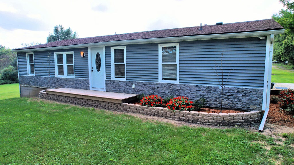 Photo of 6138 N 300 E, La Porte, IN 46350 (MLS # 845630)