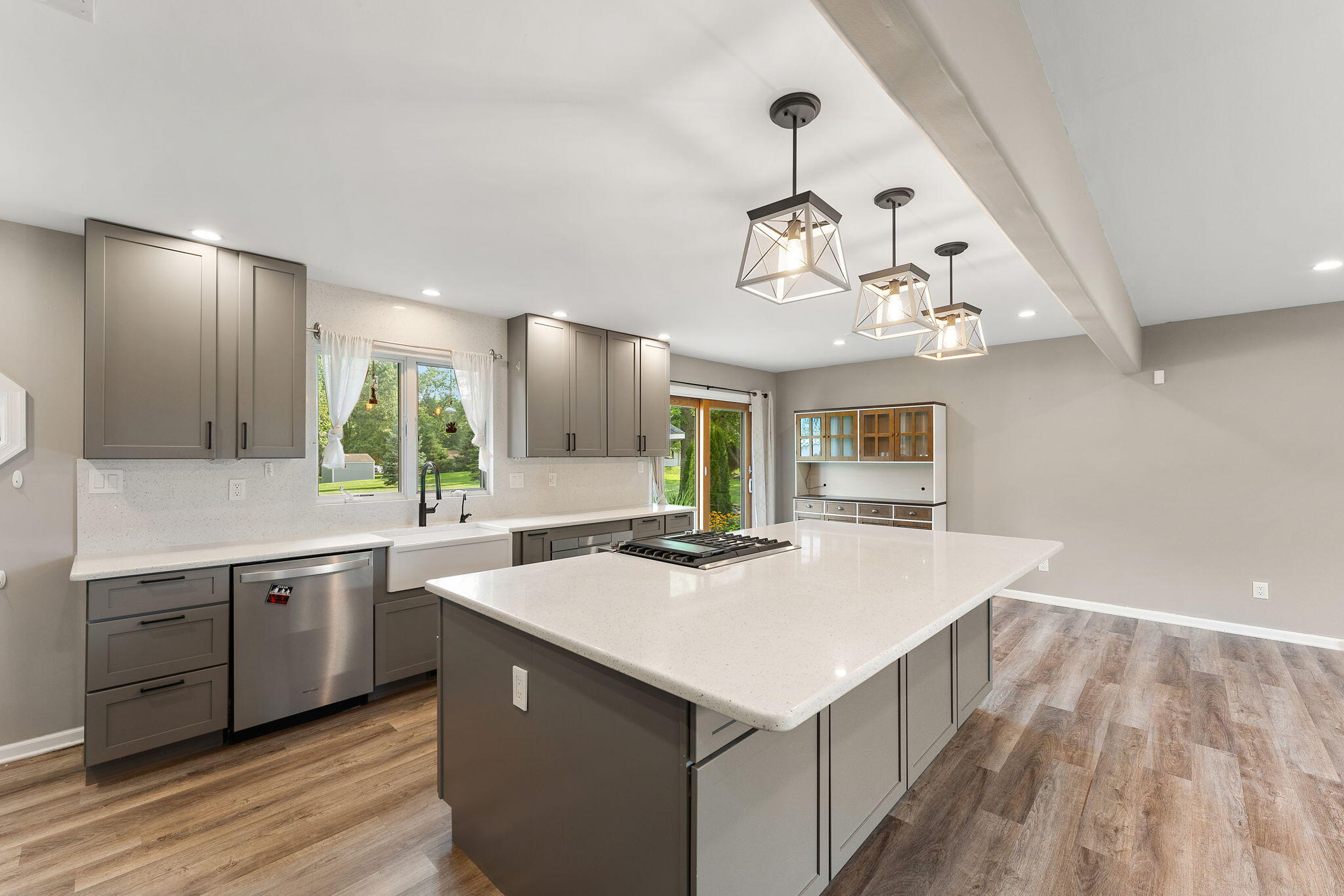 St. John, Indiana 46373, United States, 3 Bedrooms Bedrooms, ,2 BathroomsBathrooms,Residential,Active,203551