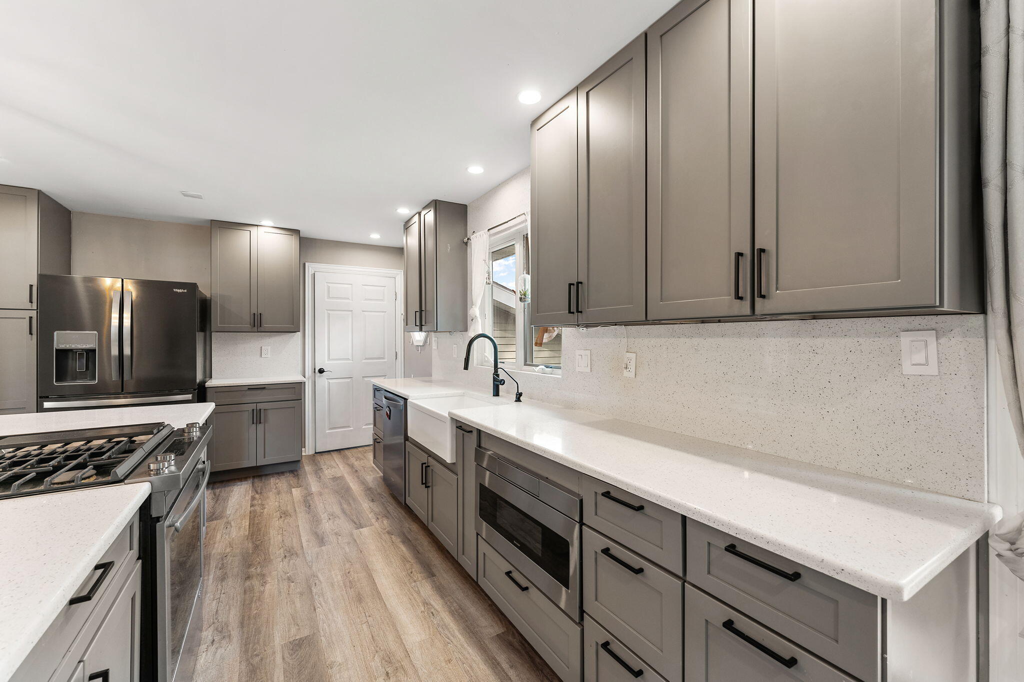 St. John, Indiana 46373, United States, 3 Bedrooms Bedrooms, ,2 BathroomsBathrooms,Residential,Active,203551