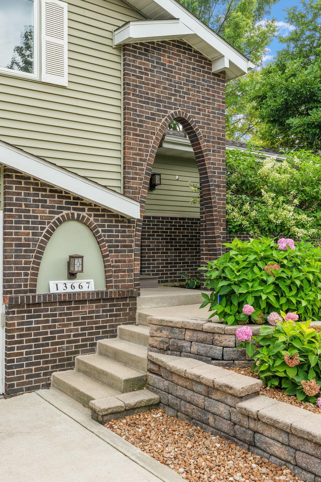 St. John, Indiana 46373, United States, 3 Bedrooms Bedrooms, ,2 BathroomsBathrooms,Residential,Active,203551