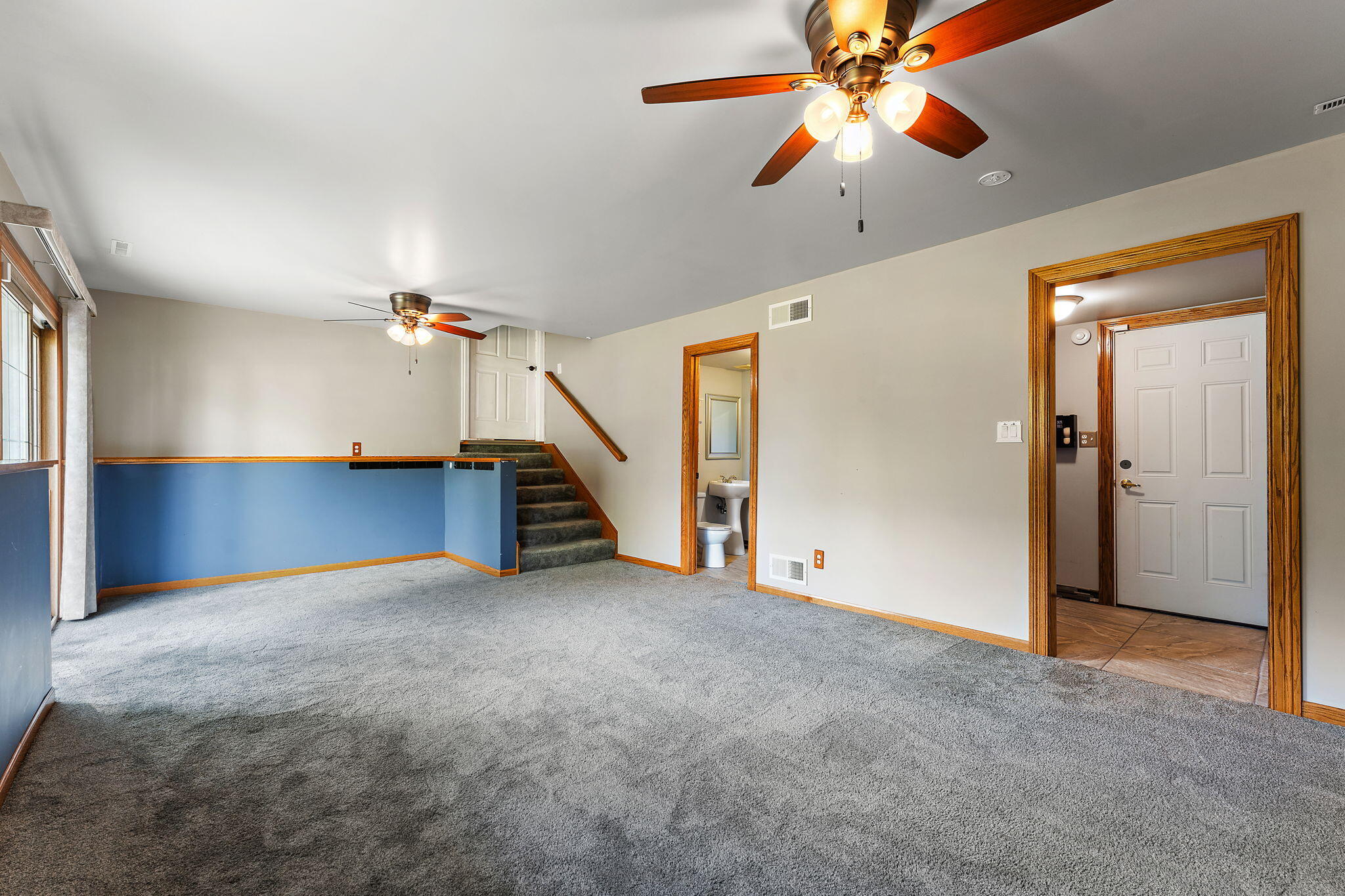 St. John, Indiana 46373, United States, 3 Bedrooms Bedrooms, ,2 BathroomsBathrooms,Residential,Active,203551