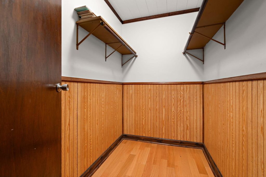 Photo of 1601 Central Avenue, Whiting, IN 46394 (MLS # 832479)