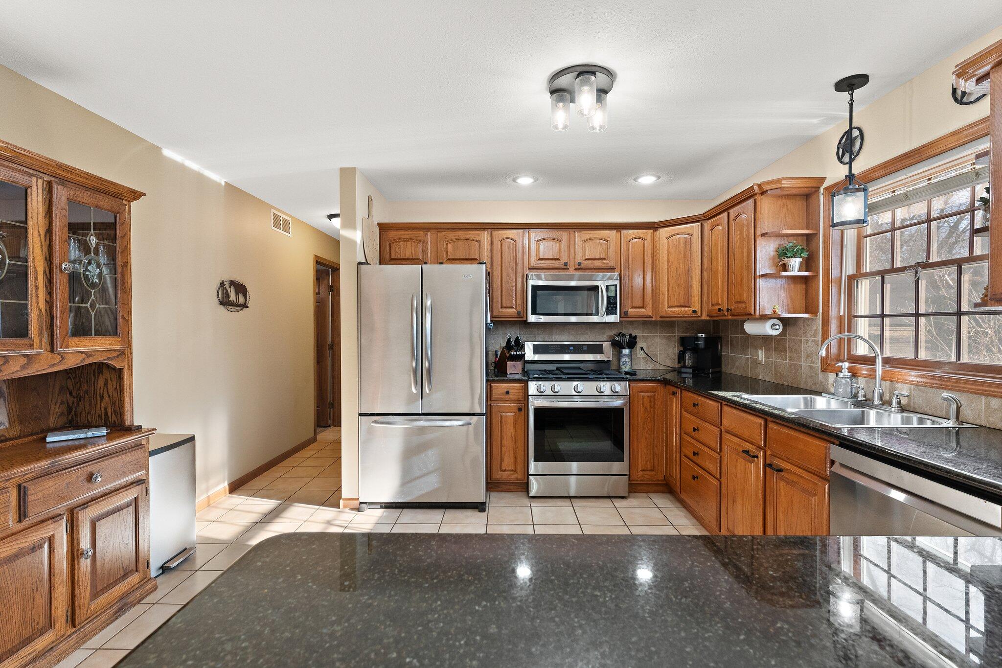 Demotte, Indiana 46310, United States, 3 Bedrooms Bedrooms, ,4 BathroomsBathrooms,Residential,Active,81885