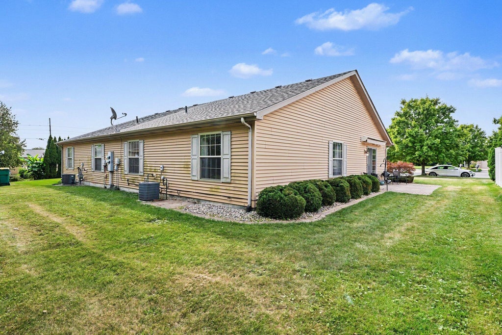 Photo of 1150 W 86th Place, Merrillville, IN 46410 (MLS # 845143)