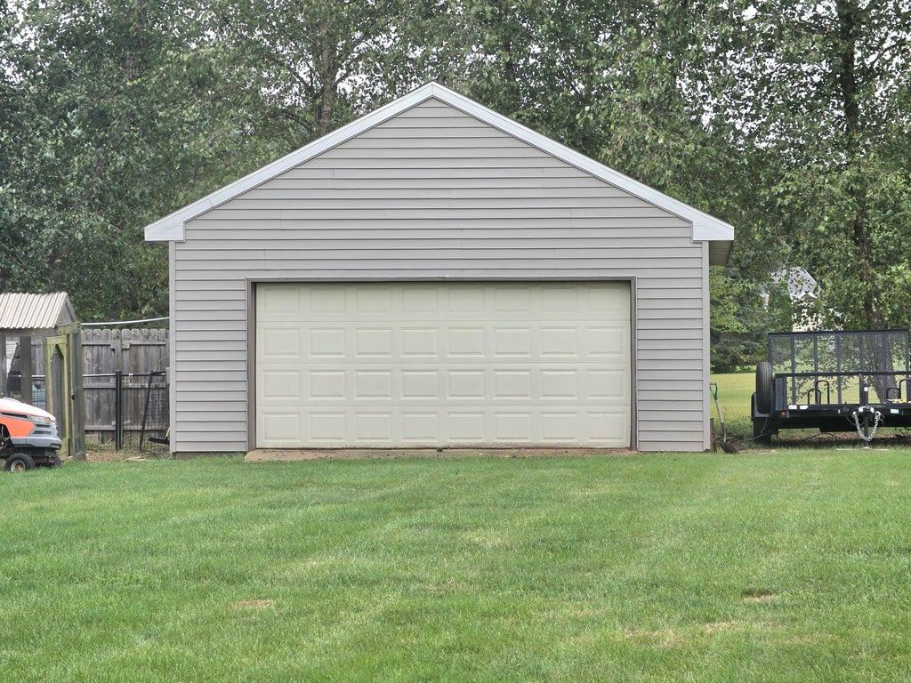Photo of 864 Jeflynn Drive, Kouts, IN 46347 (MLS # 845609)