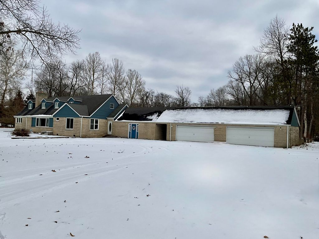 Photo of 2240 S 350 E, Knox, IN 46534 (MLS # 833386)