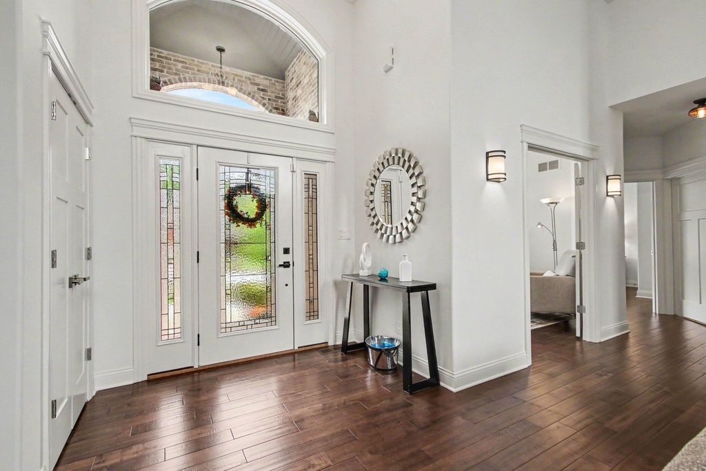 Photo of 7234 Fawn Valley Drive, Schererville, IN 46375 (MLS # 839748)