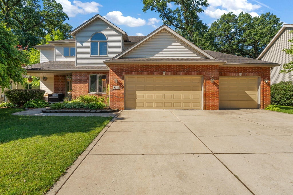 Photo of 5371 72nd Avenue, Schererville, IN 46375 (MLS # 844761)