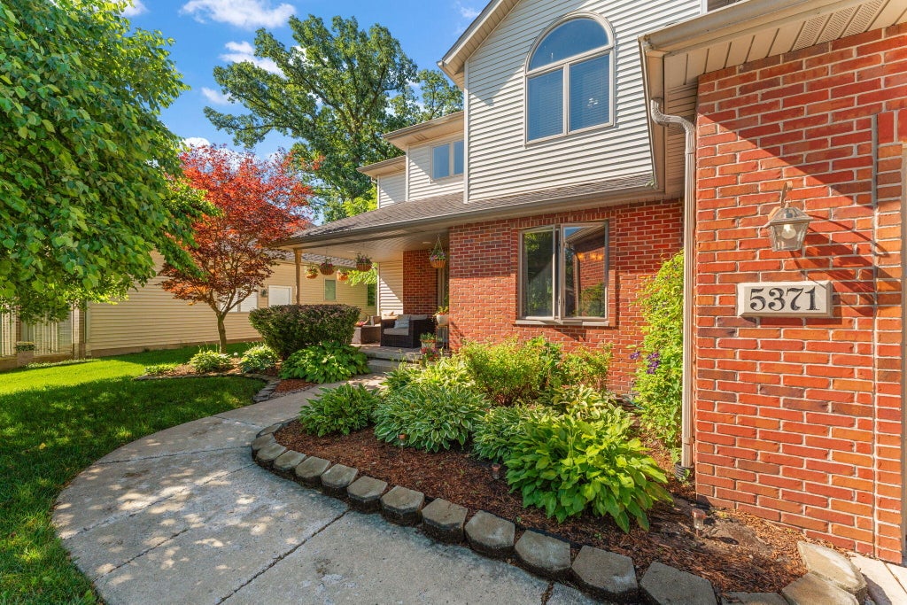 Photo of 5371 72nd Avenue, Schererville, IN 46375 (MLS # 844761)