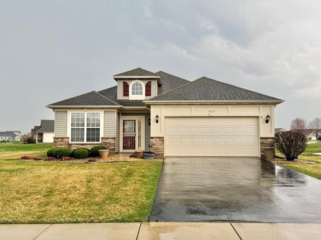 Photo of 11677 Maryland Street, Crown Point, IN 46307 (MLS # 836472)