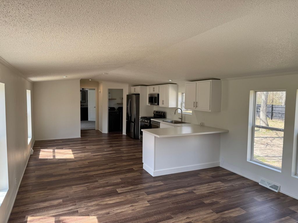 Photo of 15016 Heritage Drive W, Wheatfield, IN 46392 (MLS # 836708)