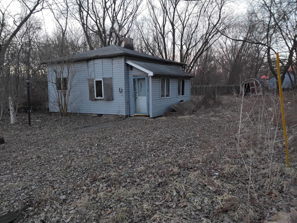 Photo of 2522 W Oakwood Drive, Gary, IN 46406 (MLS # 837926)