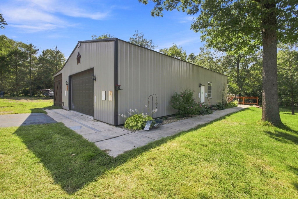 Photo of 9650 N 250 E, Wheatfield, IN 46392 (MLS # 844493)