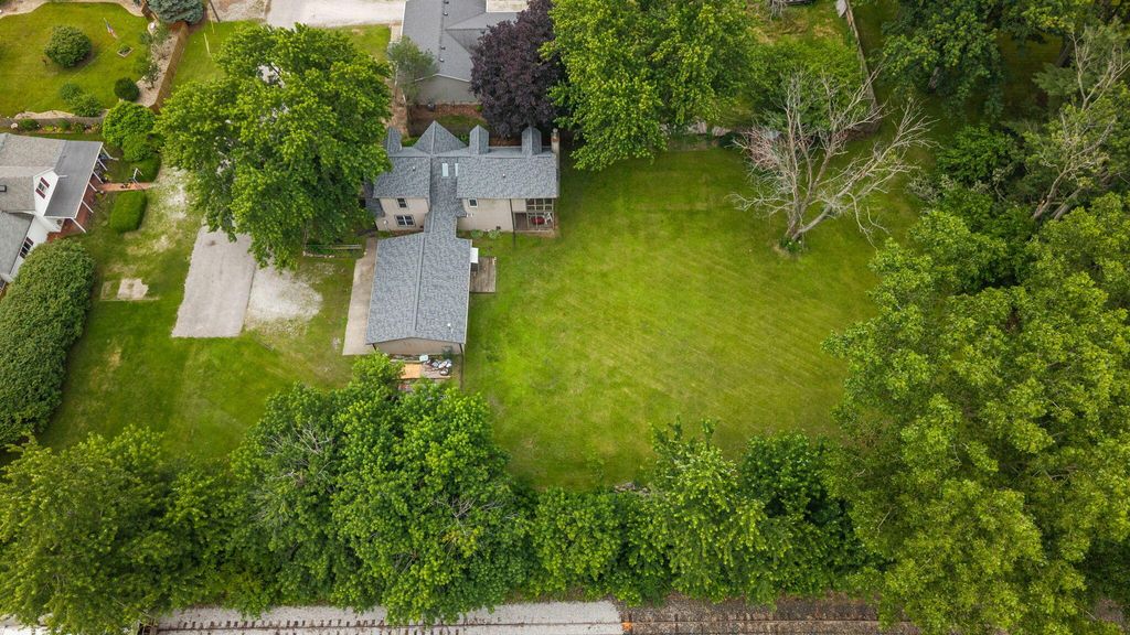 Photo of 60 N Wolf Street, Wheatfield, IN 46392 (MLS # 841587)