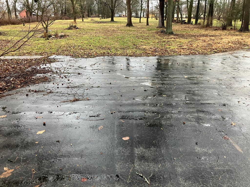 Photo of 115 N Nichols Street, Lowell, IN 46356 (MLS # 833018)