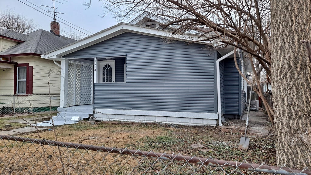 Photo of 1518 N Ewing Street, Indianapolis, IN 46201 (MLS # 841686)