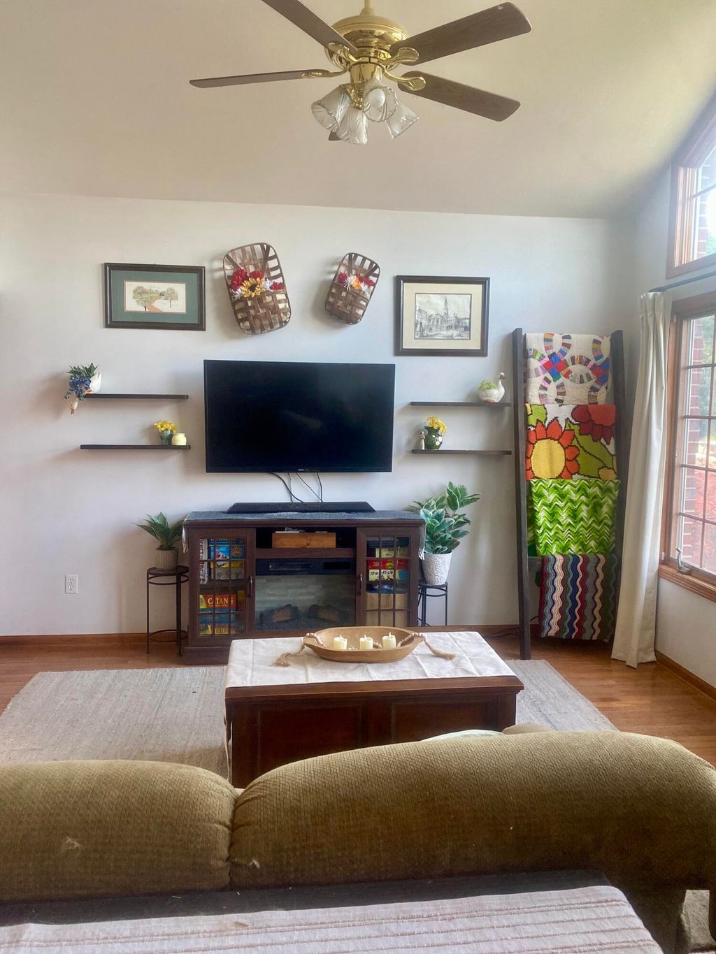 Photo of 340 E 123rd Place, Crown Point, IN 46307 (MLS # 842230)