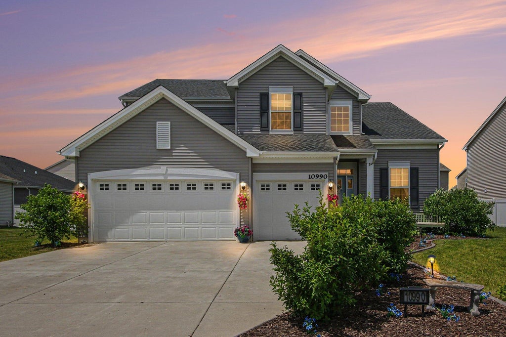 Photo of 10990 Arkansas Place, Crown Point, IN 46307 (MLS # 839995)