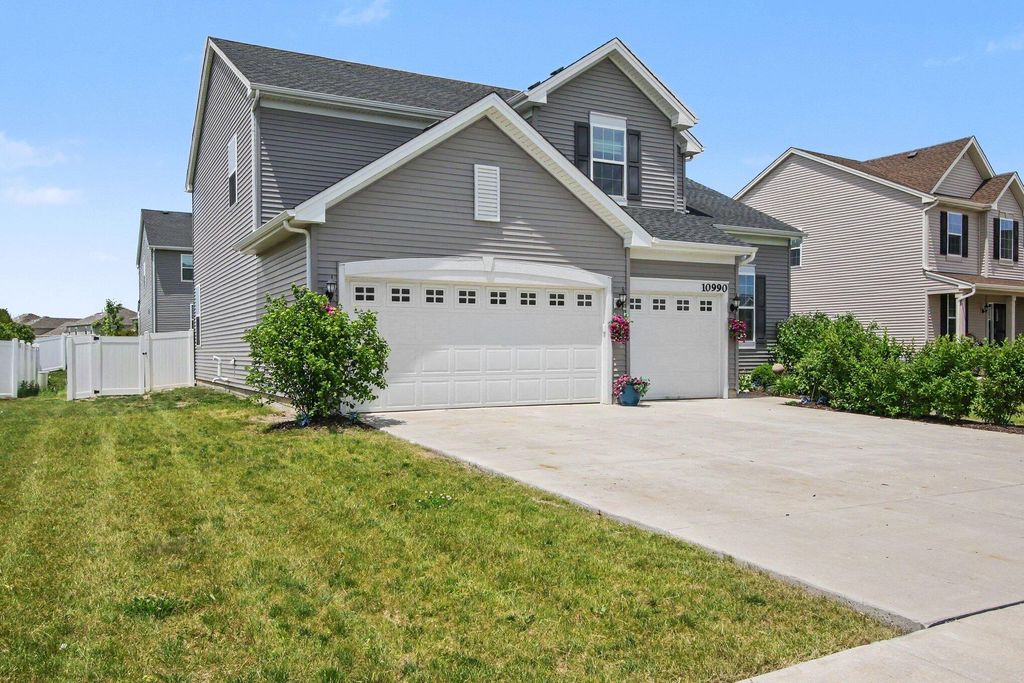 Photo of 10990 Arkansas Place, Crown Point, IN 46307 (MLS # 839995)