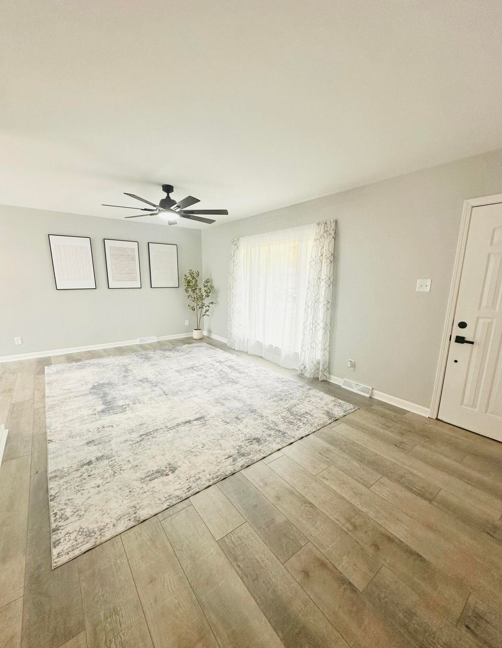 Photo of 1310 W 61st Place, Merrillville, IN 46410 (MLS # 829449)