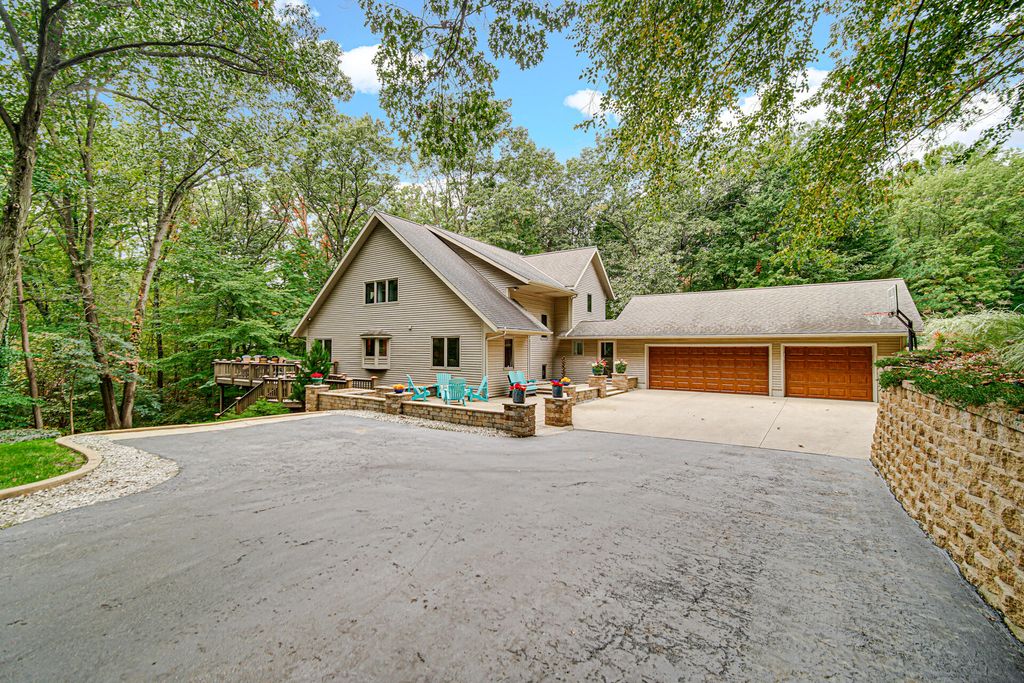 Photo of 4079 W Schultz Road, La Porte, IN 46350 (MLS # 829462)