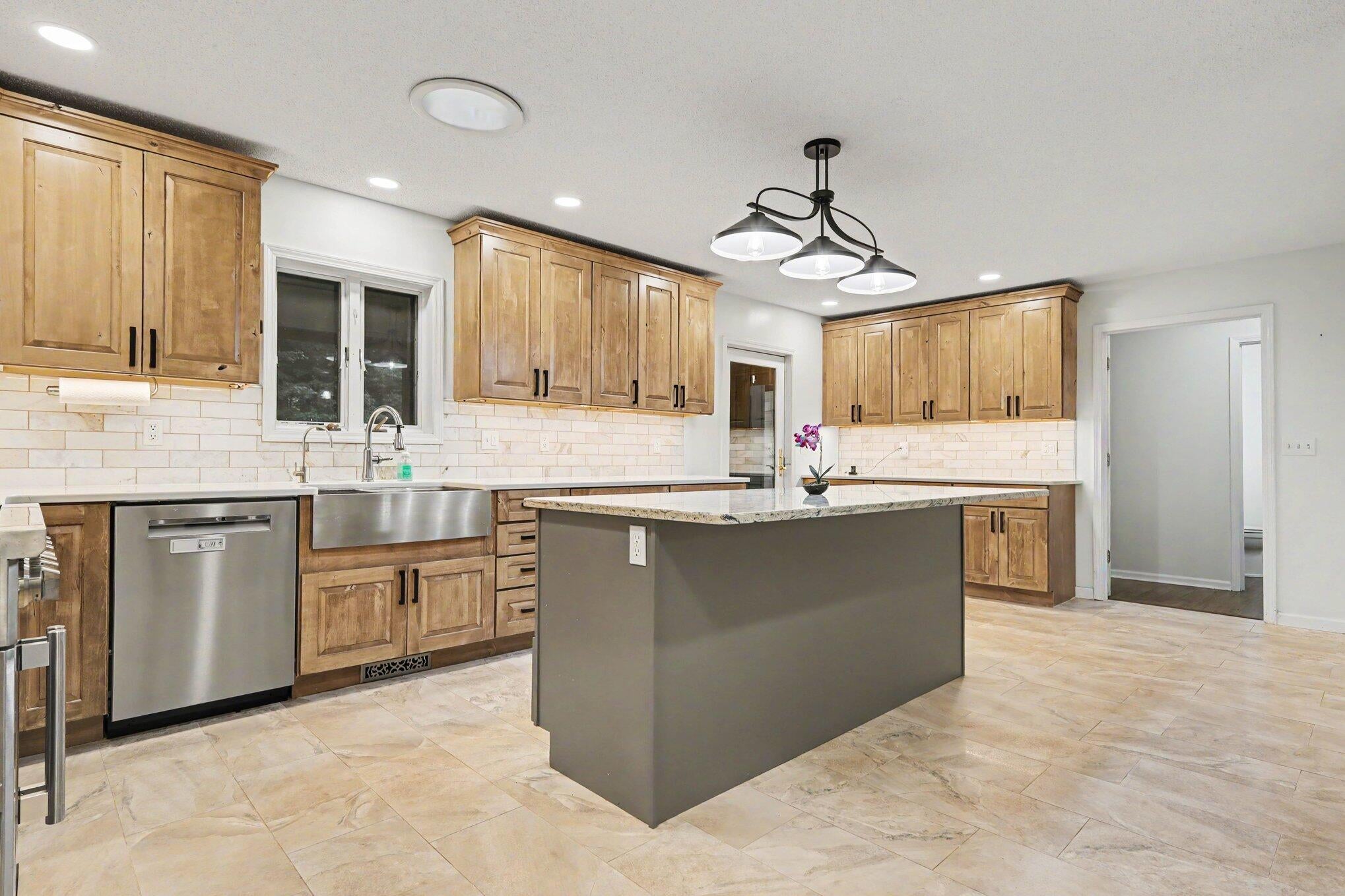 3598 W Schultz Road