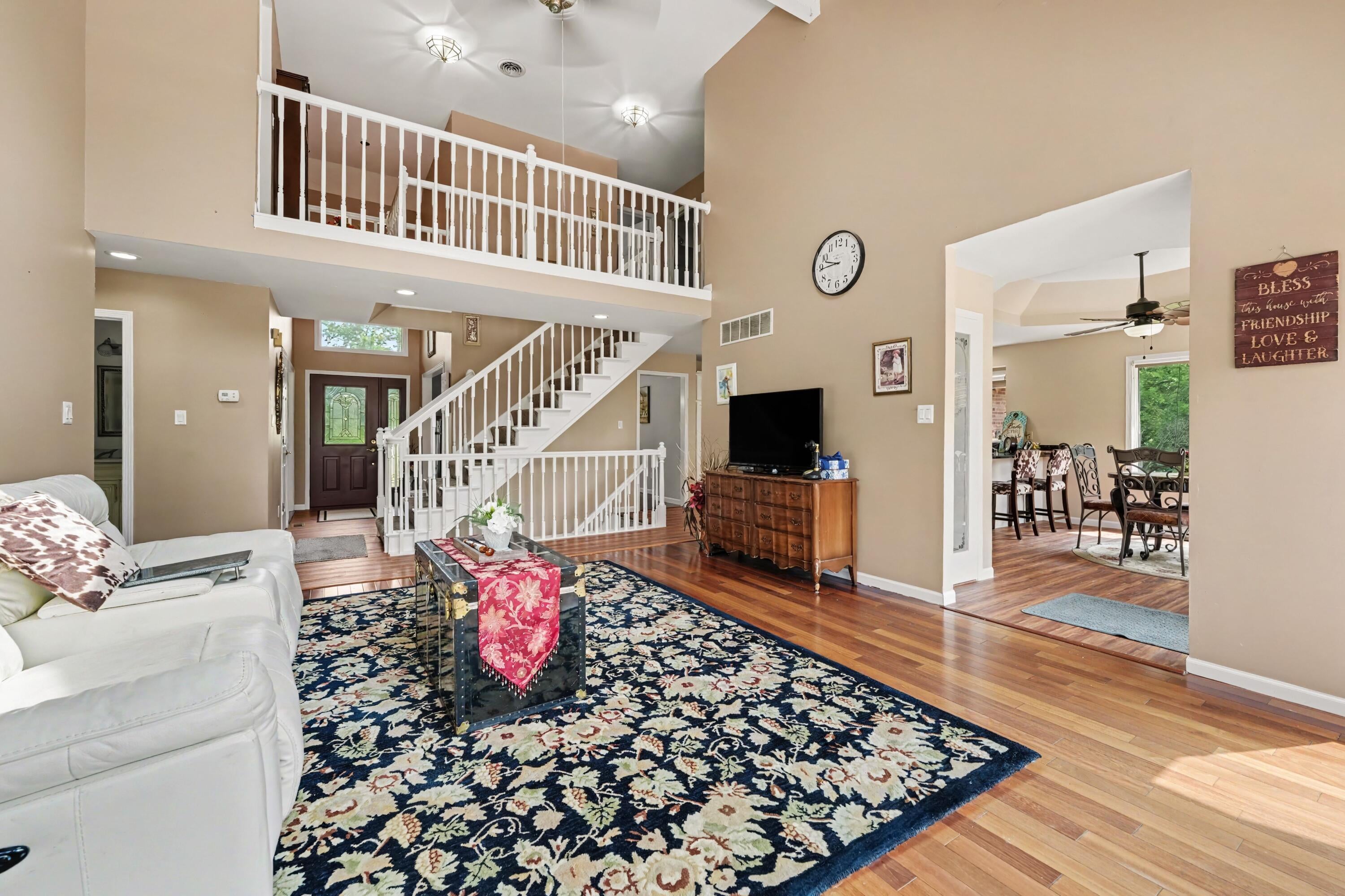 1103 W 163rd Avenue