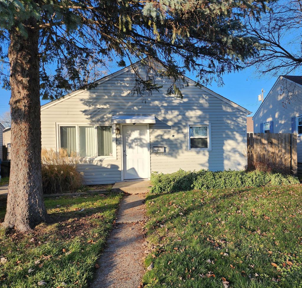 Photo of 2719 Strong Street, Highland, IN 46322 (MLS # 834139)