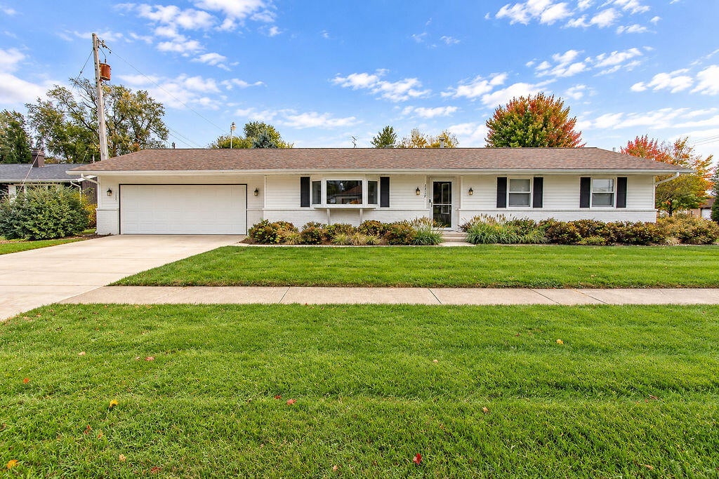 Photo of 1717 Farrand Avenue, La Porte, IN 46350 (MLS # 847290)