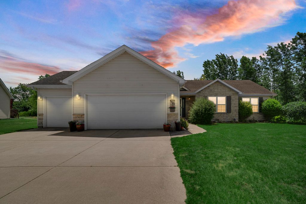 Photo of 1730 Elderberry Circle, DeMotte, IN 46310 (MLS # 840784)