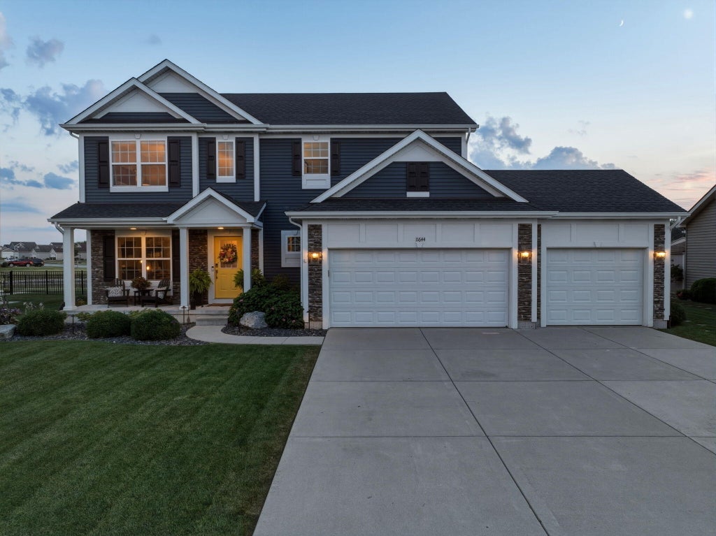 Photo of 11644 Georgia Street, Crown Point, IN 46307 (MLS # 842538)