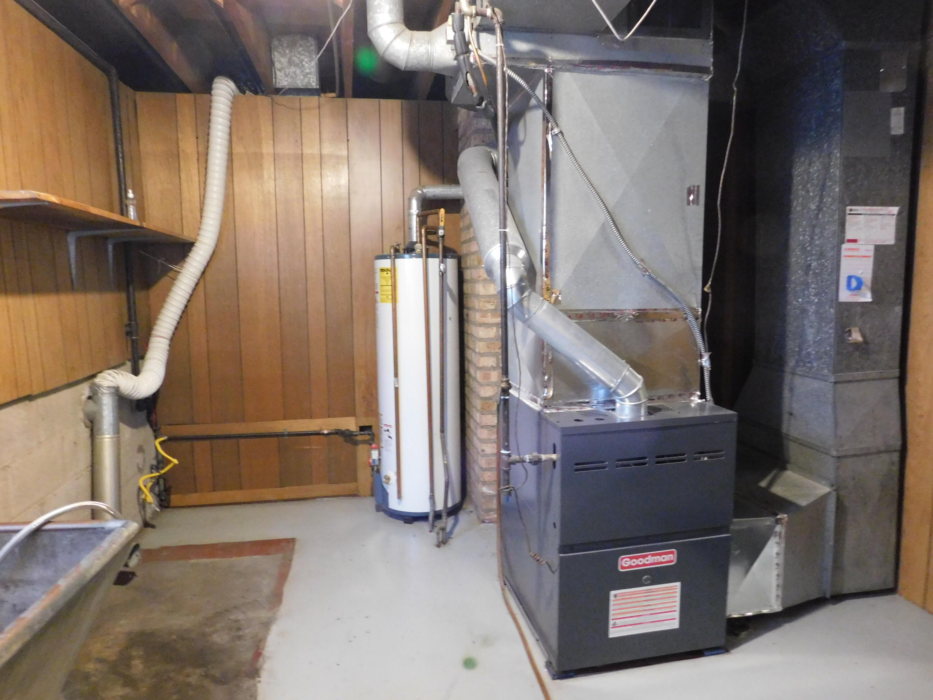 Gary, Indiana 46408, United States, 3 Bedrooms Bedrooms, ,2 BathroomsBathrooms,Residential,Active,83568