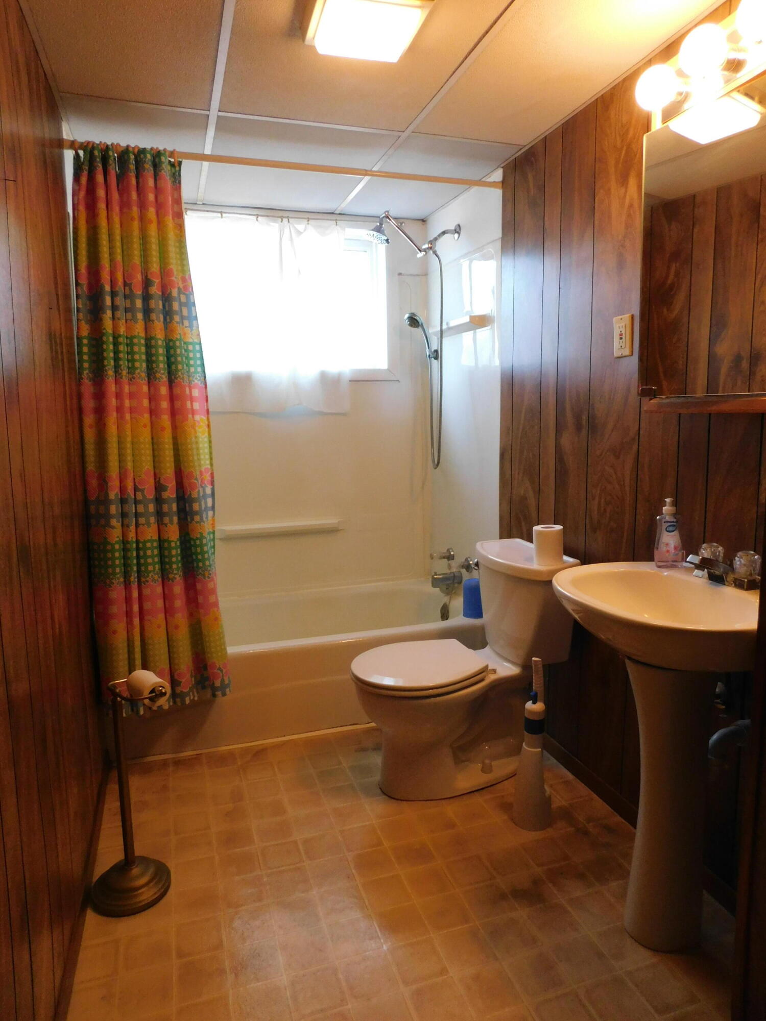 Gary, Indiana 46408, United States, 3 Bedrooms Bedrooms, ,2 BathroomsBathrooms,Residential,Active,83568