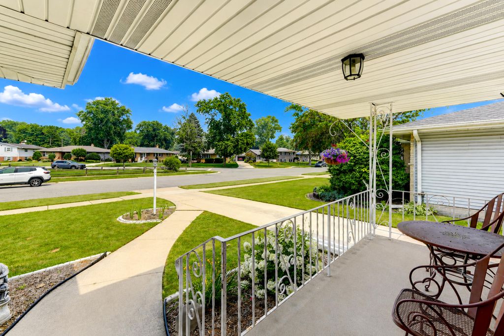 Photo of 18 Timrick Drive, Munster, IN 46321 (MLS # 842458)