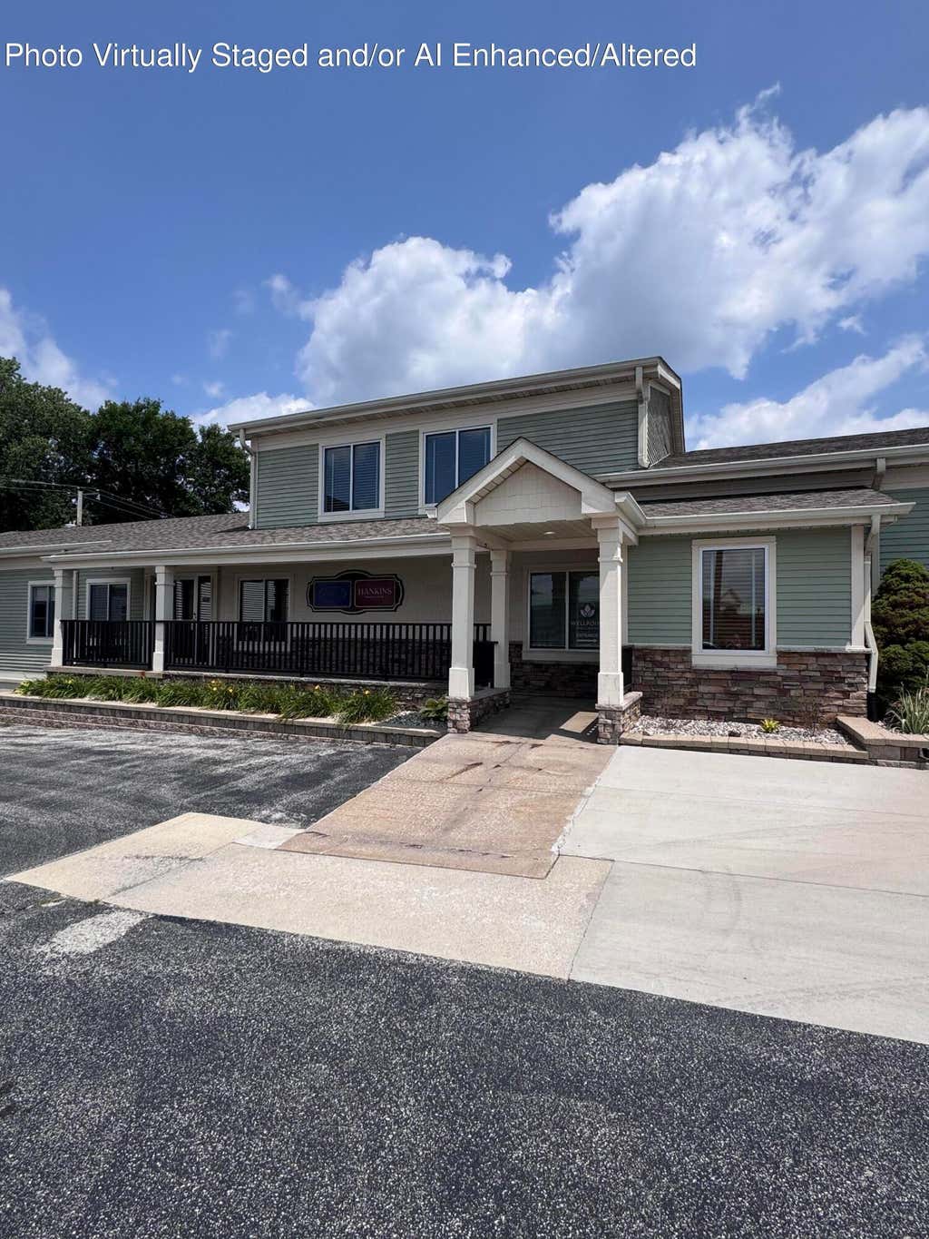 Photo of 40 E Joliet Street, Schererville, IN 46375 (MLS # 842572)