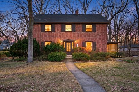 1308 Del Vista Drive Valparaiso IN 46385